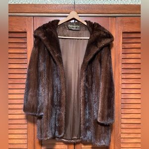 Gorgeous, vintage mink coat by Schlampp Furs - Minneapolis. Excellent condition.